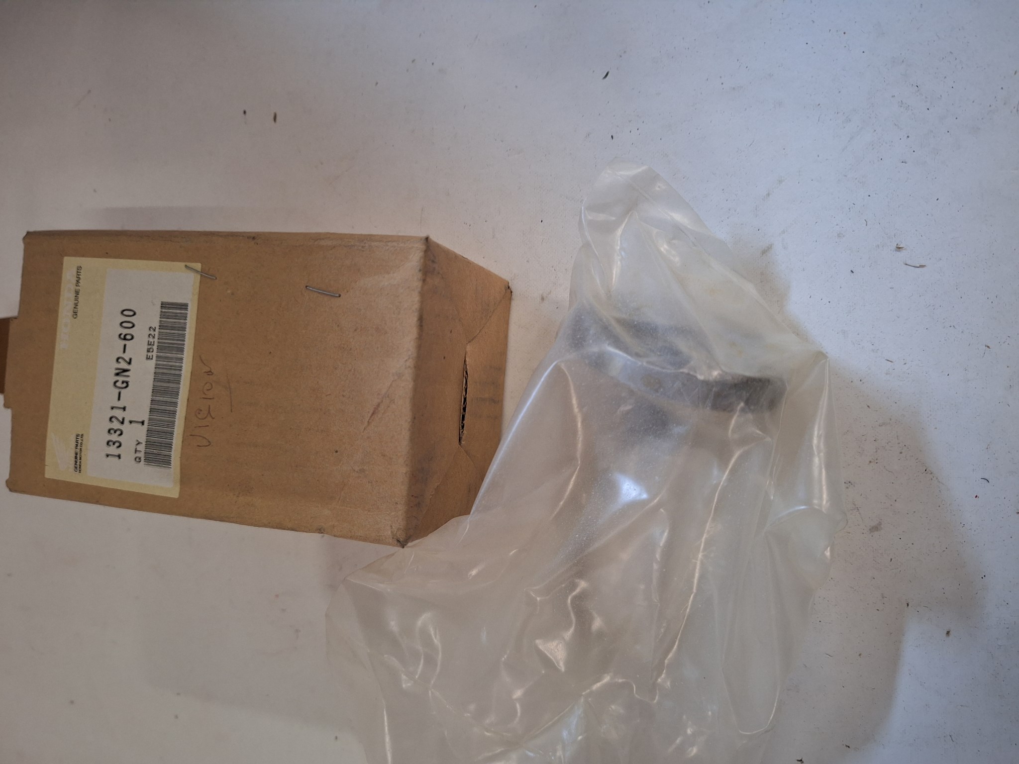 Bild von SHAFT,CRANK L  13321-GN2-600
